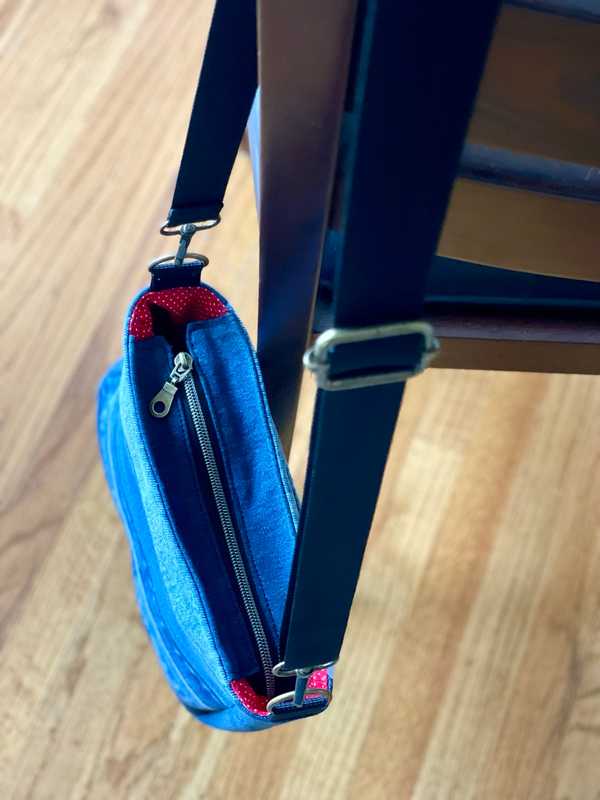 Hand made upcycled Handmade Upcycled Denim Crossbody Bag - Sustainable Shoulder Bag No. 29 - 4