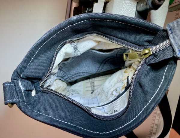 Hand made upcycled Handmade Upcycled Denim Crossbody Bag – One-of-a-Kind Sustainable Shoulder Bag No. 15 - 5