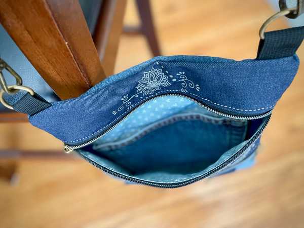 Hand made upcycled Handmade Upcycled Denim Crossbody Bag - Sustainable Shoulder Flat Bag No. 41 - 3