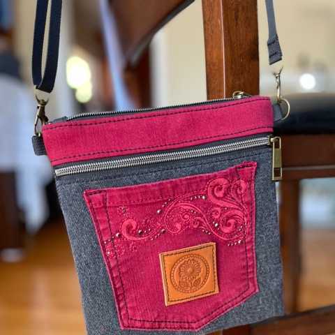 Shoulder or cross-body bag No. 19