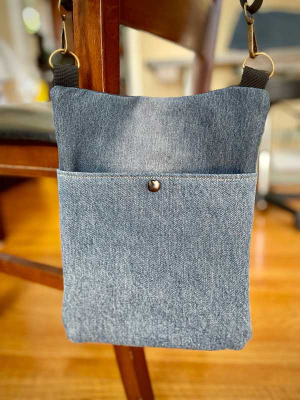 Hand made upcycled Handmade Upcycled Denim Crossbody Bag - Sustainable Shoulder Flat Bag No. 41 - 2